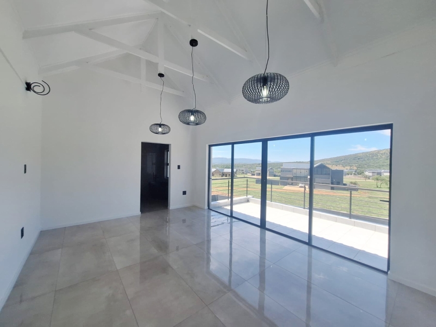 To Let 4 Bedroom Property for Rent in Redstone Private Country Estate North West